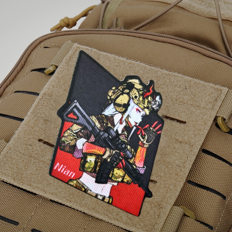 Tactical Girl with Gun Morale  - Urban Backpack Tactical 评论和价格